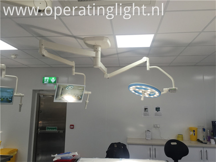 Medical device surgical light